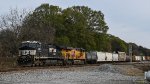 NS: A long mixed freight train at the Beaumont junction